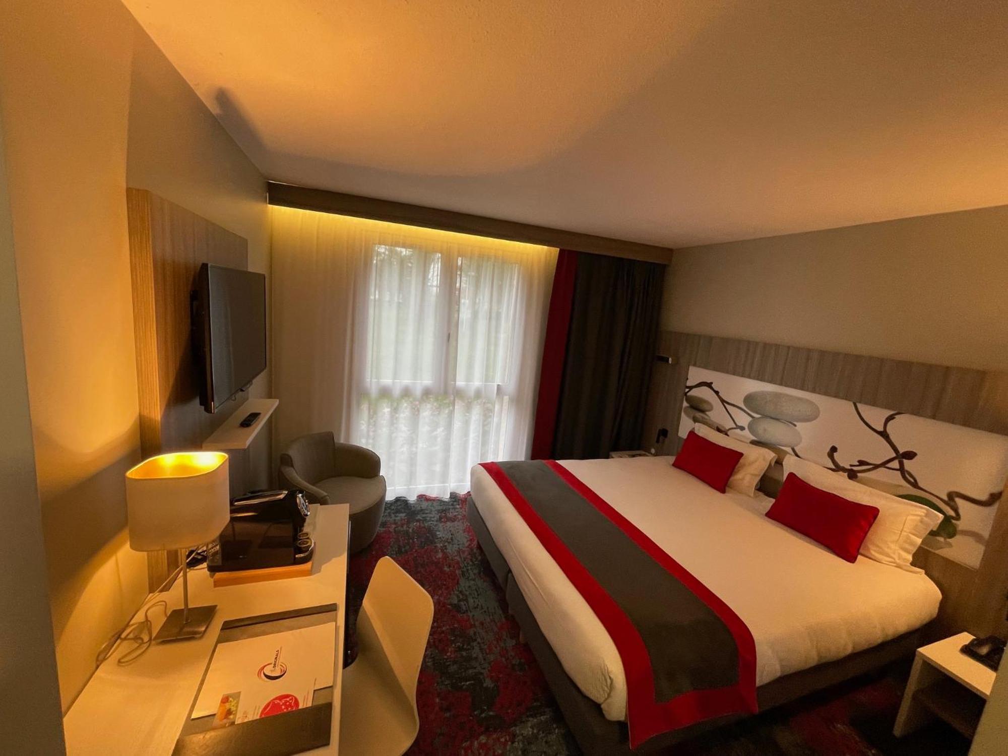 Clos St Eloi, The Originals Relais Тиерс Екстериор снимка